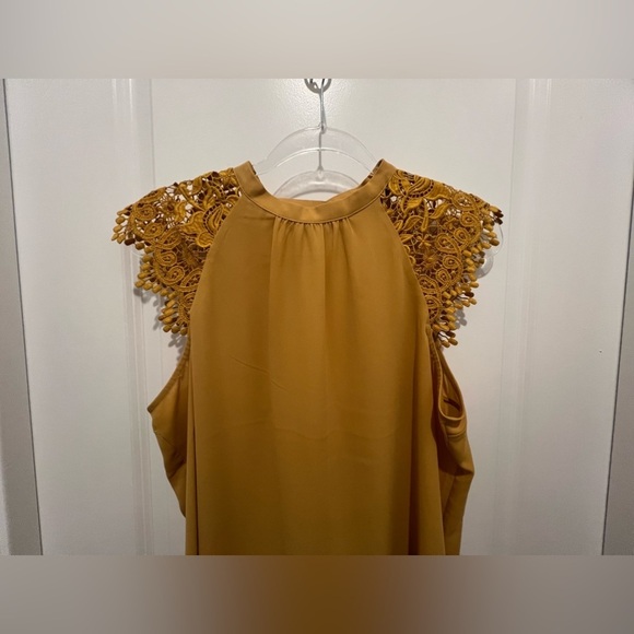 Mustard Lace Sleeve Open Back Top - Picture 11 of 14